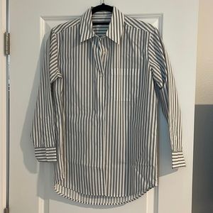 Equipment Femme button down shirt, size XS